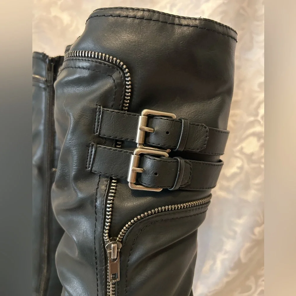 White Mountain faux leather
